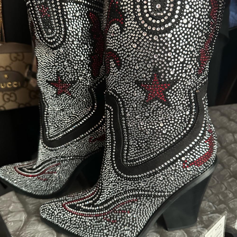 New Azalea Wang 7.5 boots stone new condition ever use